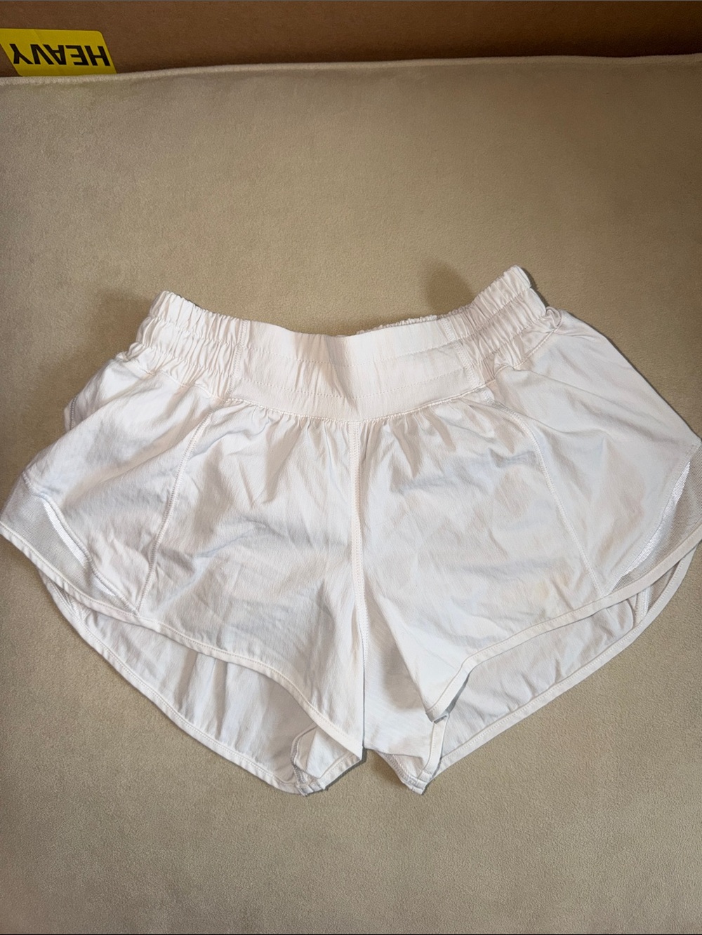 Lululemon hotty hot shorts size 2reg low rise 2.5’ length